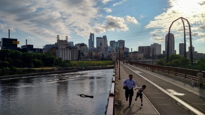 MinneapolisStoneArchBridge