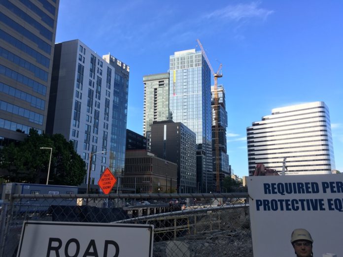Seattle Skyline (Credit: SounderBruce)