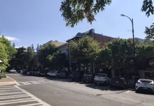 What We’re Reading: AFFH Rule Row, Over-Parked, and Ban SUVs A block in the city center of Ashland, Oregon.