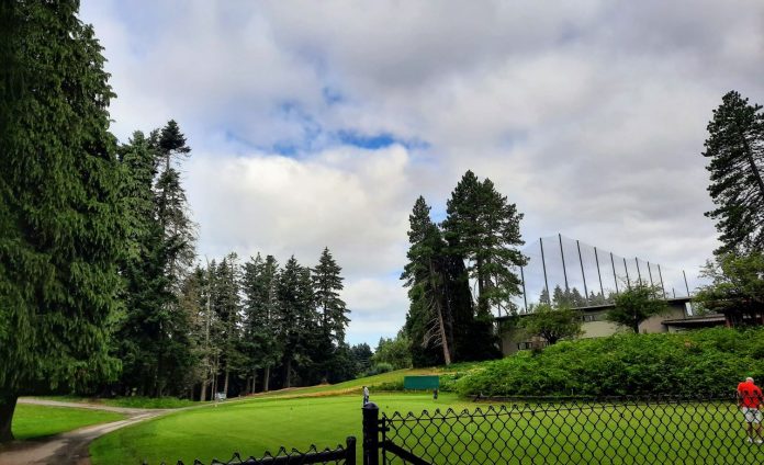 Jackson-Park-Golf-Course-with-fence