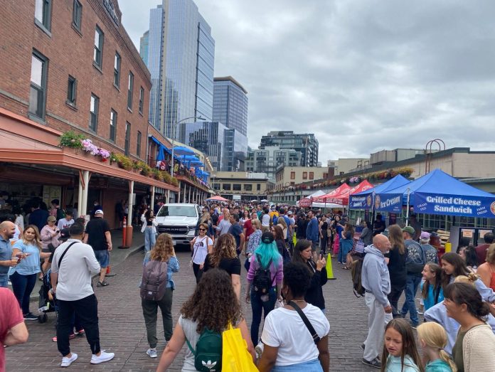 thriving market