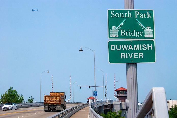 AshliBSParkBridgeDuwamishR_1 Dumptruck crossing the Duwamish River Highway overpass.