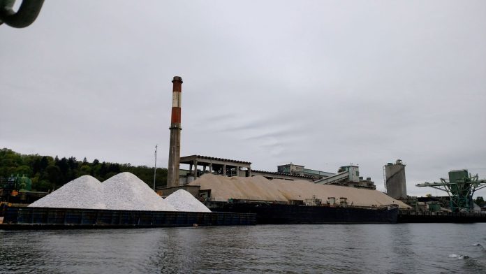 Duwamish River industry 20170429