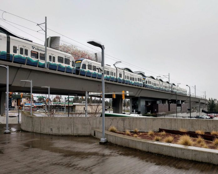 Train at Angle Lake Station