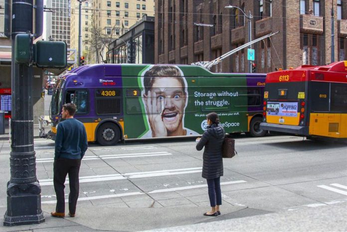 seattle-bus-ultra-super-king-21916413_1115249 king county metro 1200