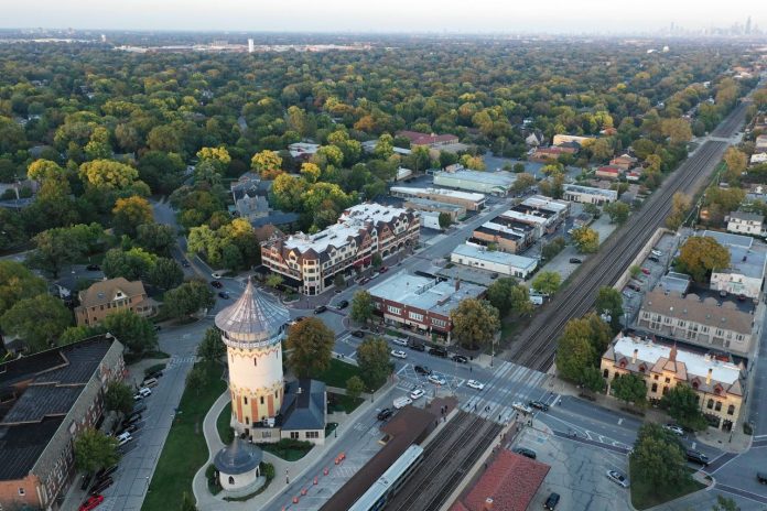Riverside IL aerial photo by City of Riverside 1280px