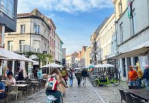 Governor Signs Washington’s First-in-the-Nation Shared Streets Law