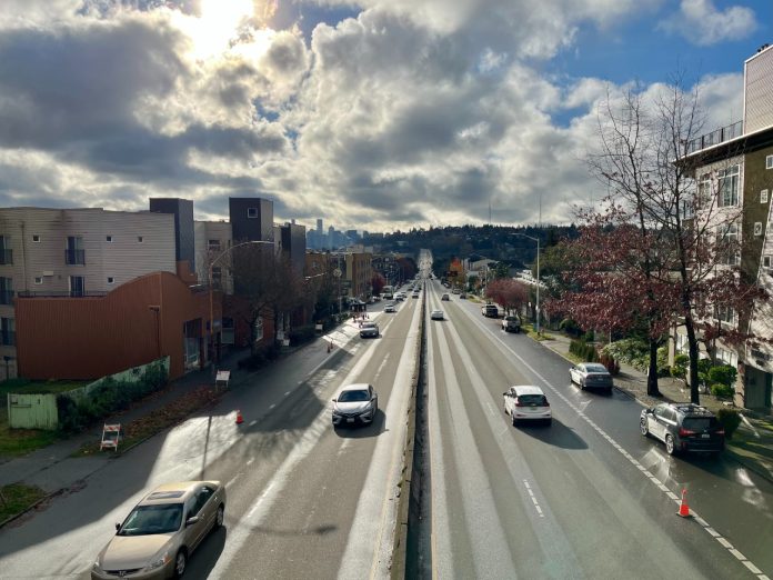 Aurora Ave N from a pedestrian bridge near Fremont on a clear day, looking north